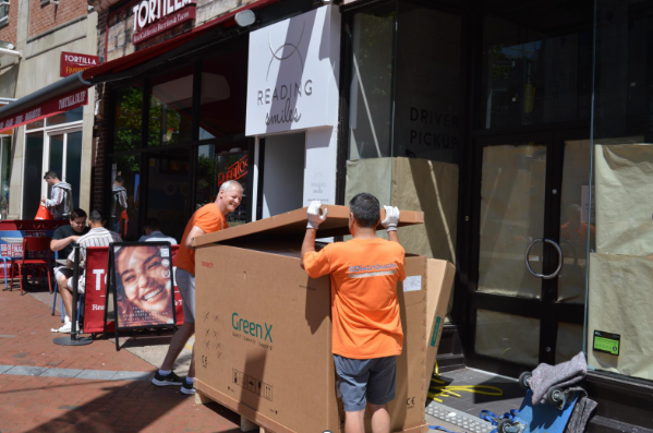 medical equipment courier